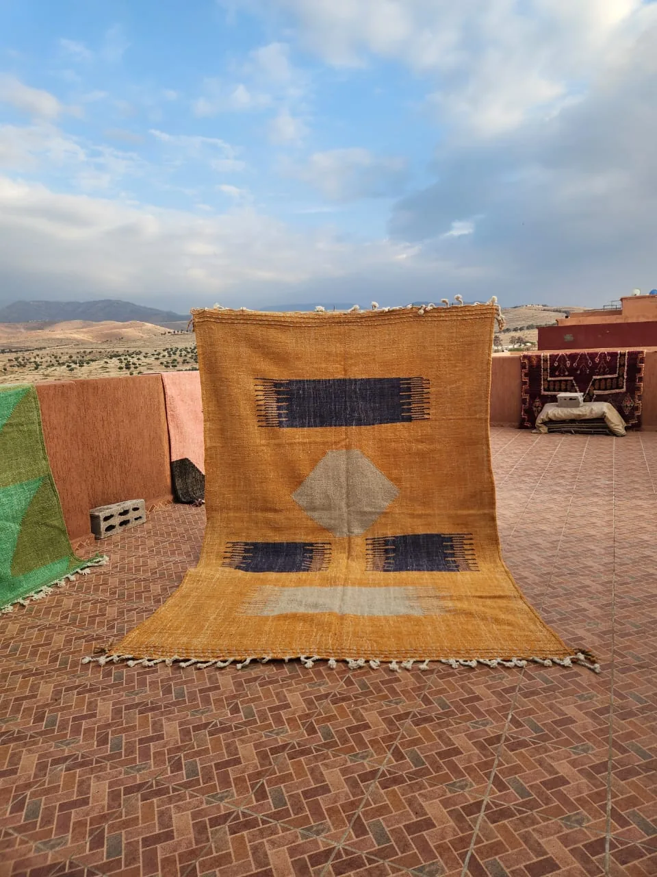 Vintage flat-woven Kilim in warm golden amber and deep navy