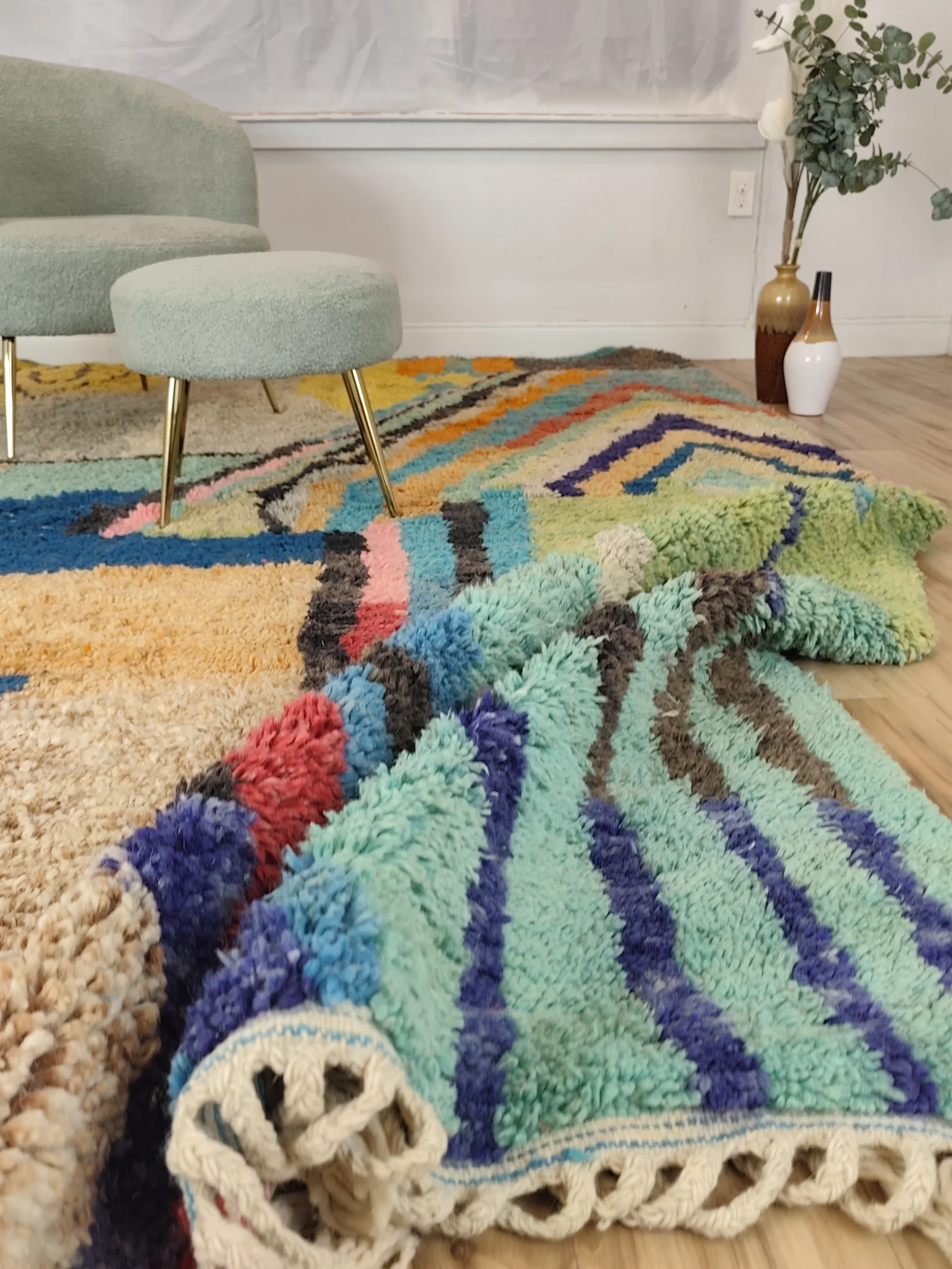 Soukaina — a close view of the folded pile and the fringe, new Boujaad Moroccan rug, 323 × 178 cm, view 10 of 20
