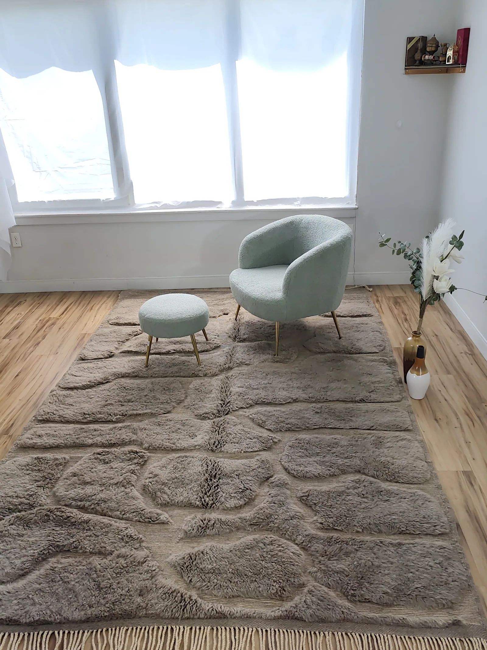 Zineb &mdash; Moroccan rug, view 2 of 20