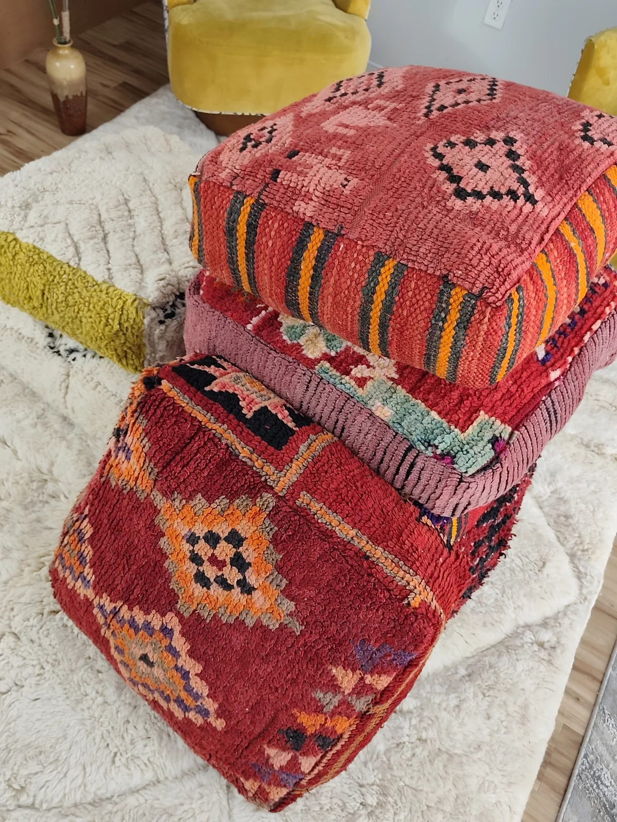 Zohra — amber diamond pouf, corner detail, view 5 of 6